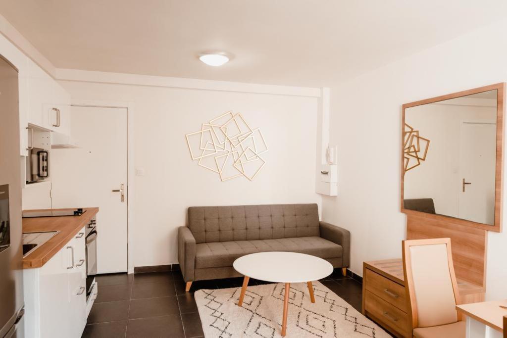 Calvi. T2 2/4 Personnes A 100 Metres De La Plage Apartamento Calvi  Exterior foto